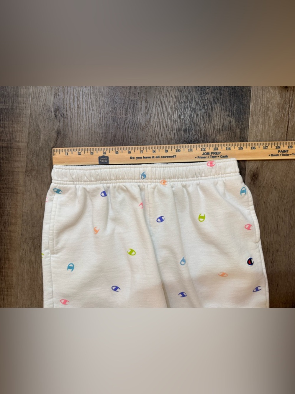 Champion White Logo Sweatshorts Size Medium - Picture 6 of 14